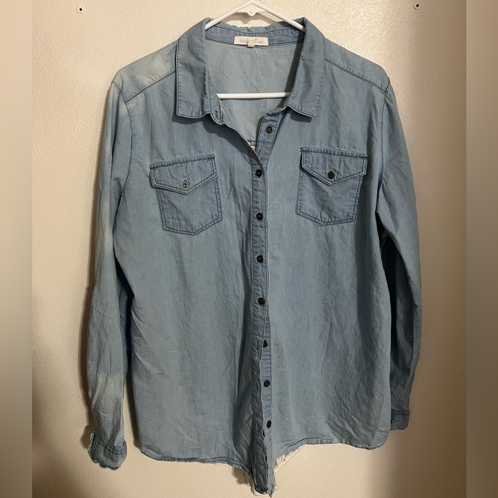 WISHFUL PARK Chambray with Lace Back Panel Button Down Shirt Women's Size XL‎